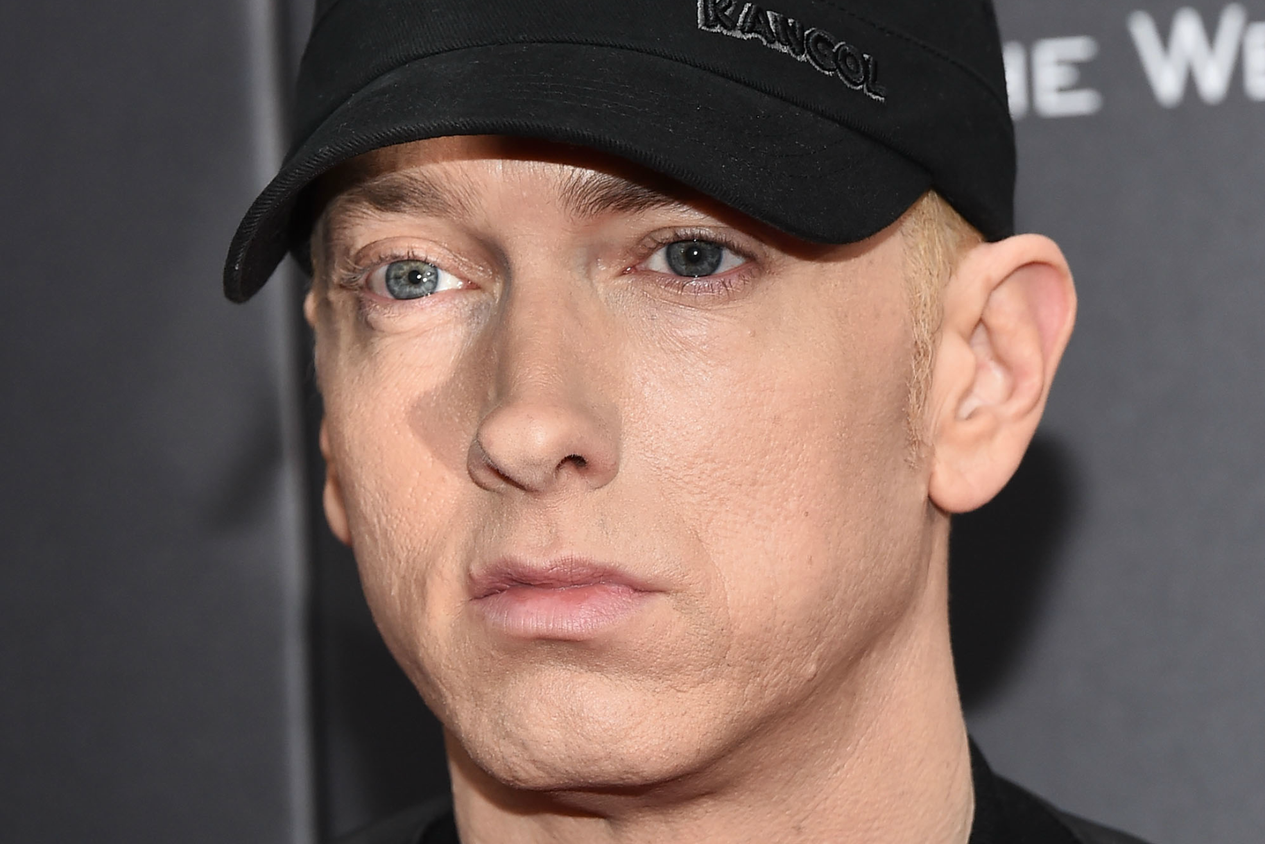 Eminem Said He Uses Tinder And Grindr To Find Dates And Some Fans Are Confused | Very Real1824 x 1217