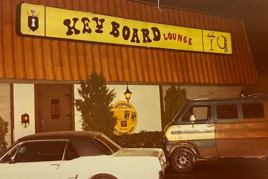 Keyboard Lounge featured on Sin City Murders Episode 105