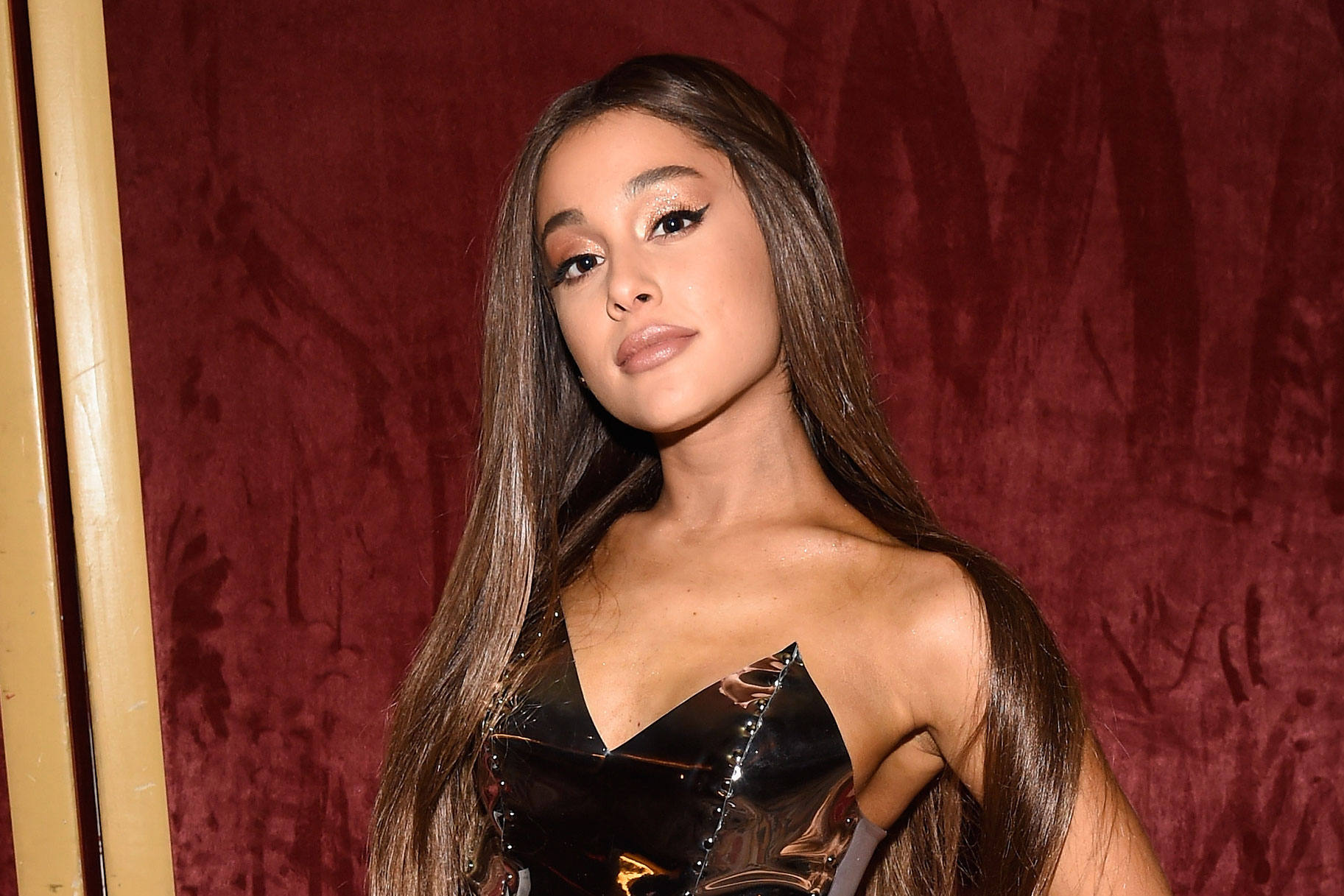 Ariana Grande Reveals The Secret To Her Long Hair | BEAUTY/crew