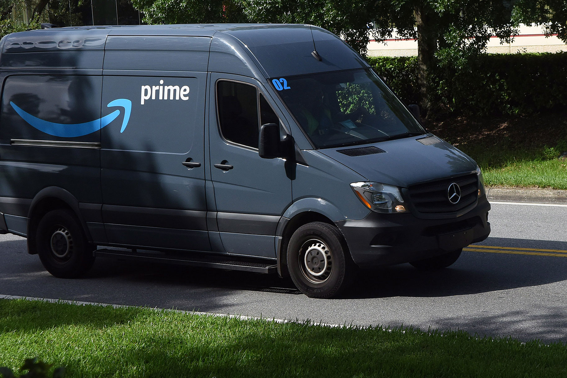 Amazon Delivery Truck G