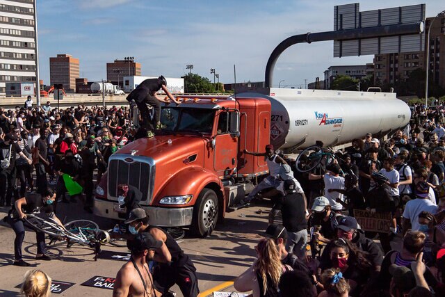 Truck Crowd Protest Minneapolis 1 G