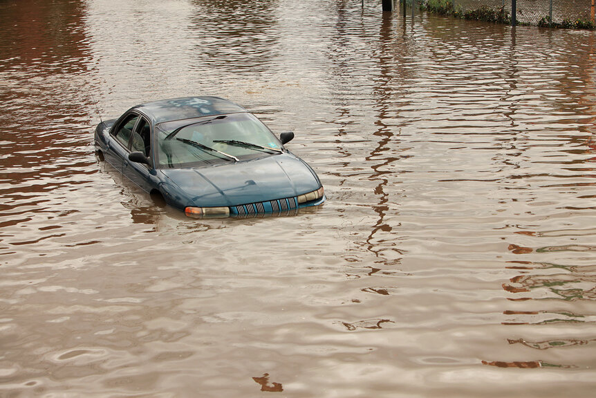 Car In Water G